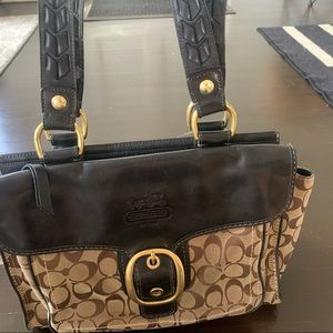 Vintage Coach shoulder bag. Partial leather.